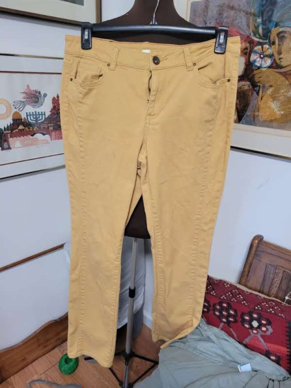 DKNY Butter Yellow five Pocket Jeans Size12 Skinny